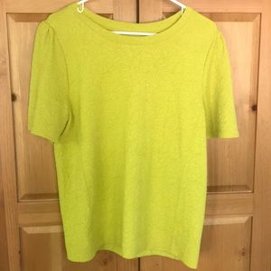 EUC Loft textured short sleeve shirt.